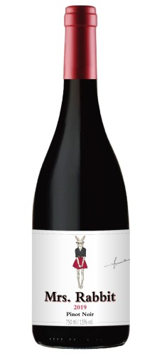 THE RABBIT FAMILY Mrs Pinot Noir THE RABBIT FAMILY Mrs Pinot Noir